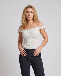 Senna Linen Top with Button Front and Fitted