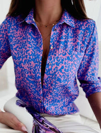 Serena Blouse in Lila Blume