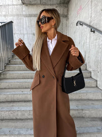 Sienna Elegant Coat with Oversized in Coffee
