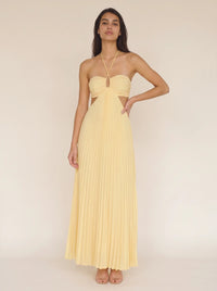 Sienna Golden Ivory editorial