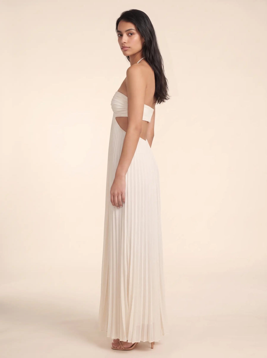 Sienna White Ivory editorial