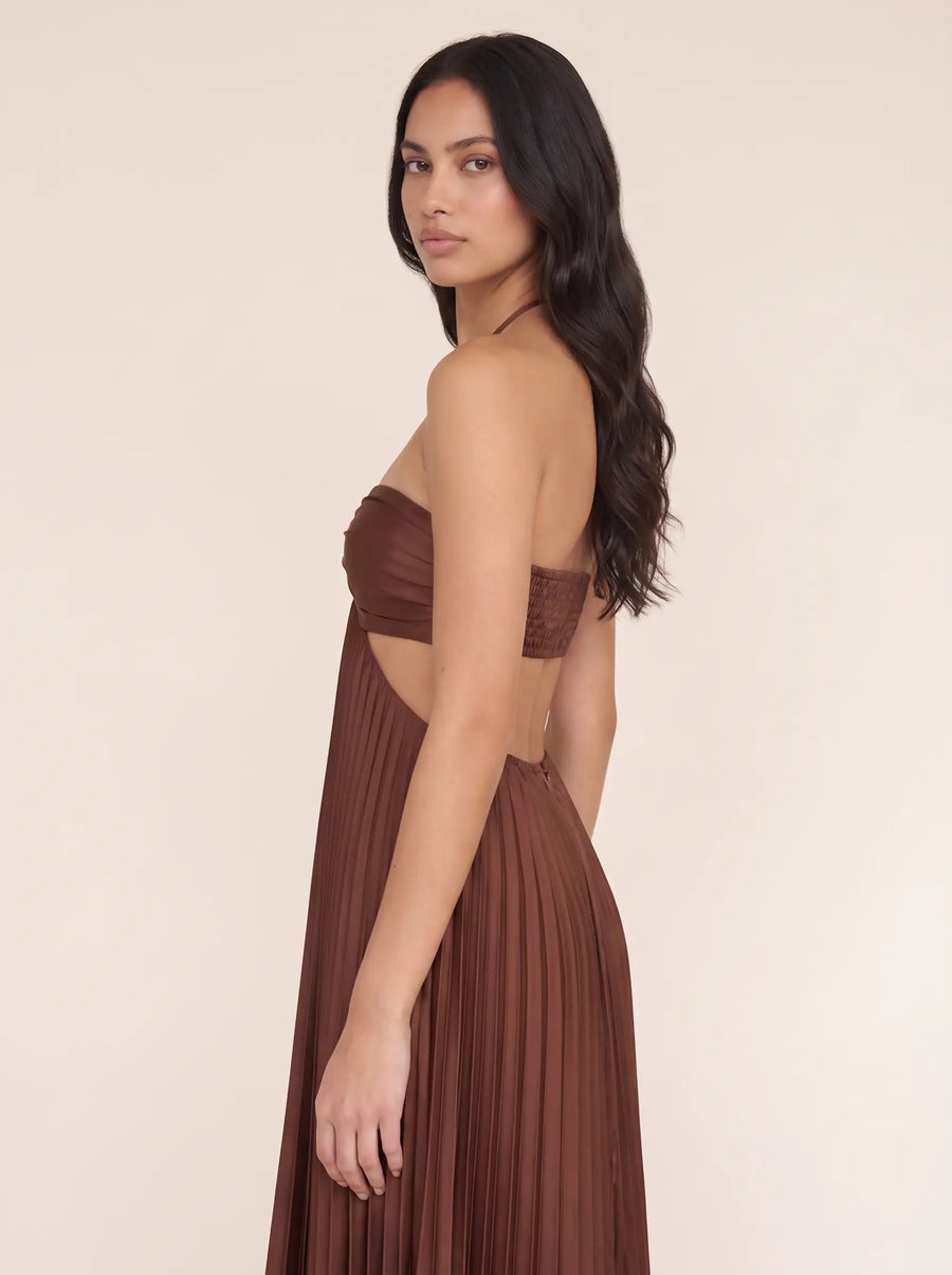 Sienna Cocoa Satin editorial
