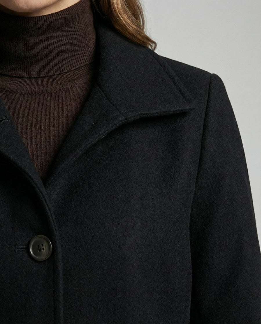 Sloane Elegant Coat in Black