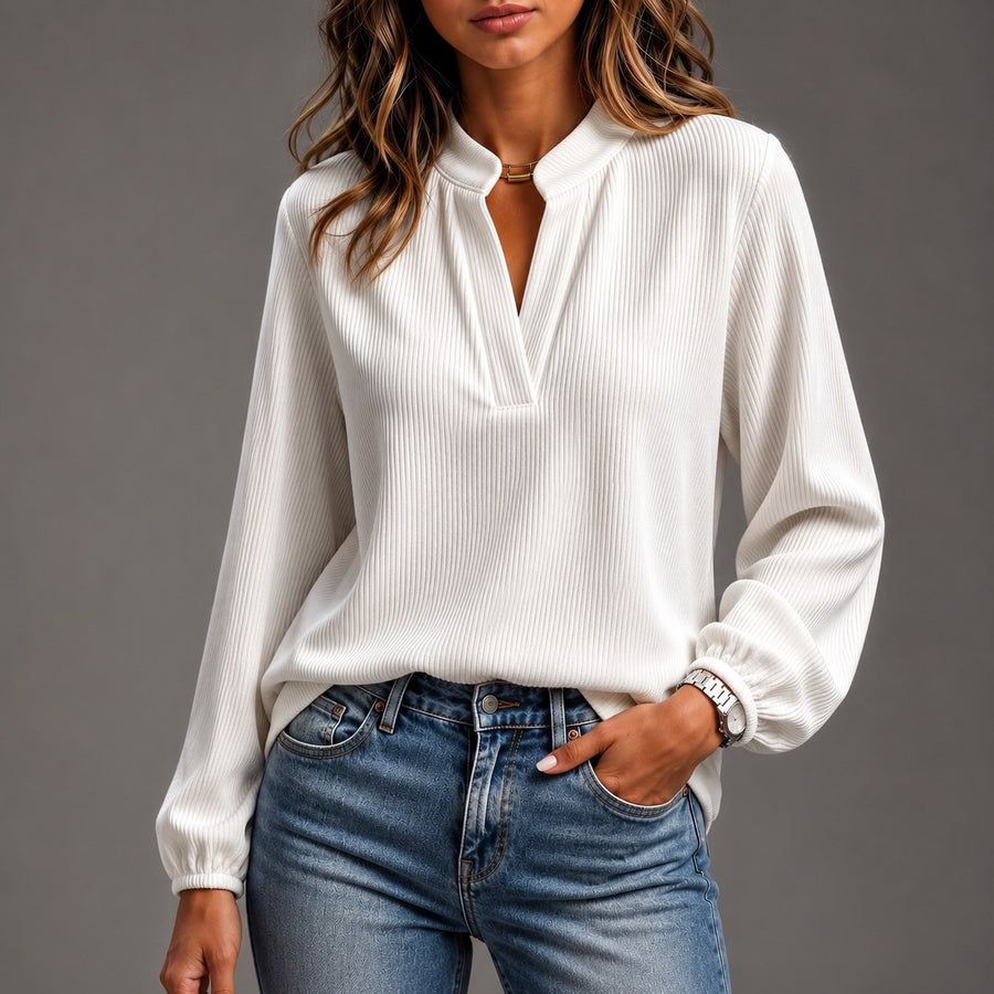 Sloane Ribbed V-Neck Top in Pearl