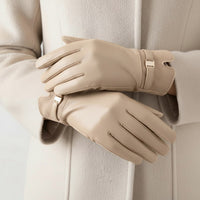Solana Suede Glove in Pearl