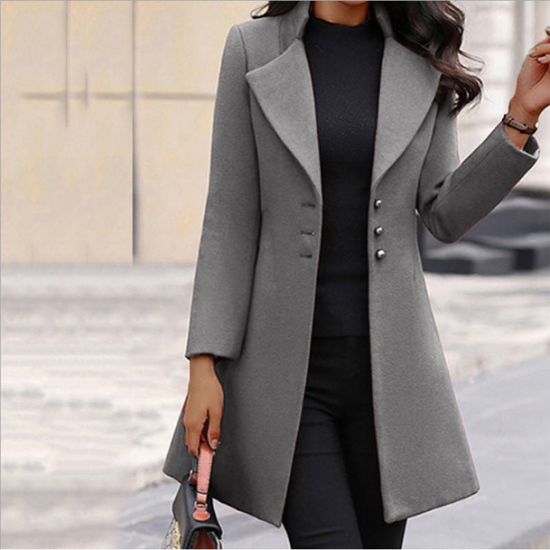 Suki Elegant Coat with Button Front in Grey