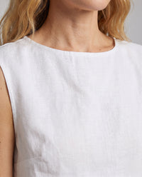 Svea Elegant Linen Top