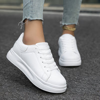 Svea Sneakers