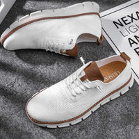 Sven Comfortable Sneakers in White