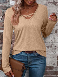 Talia Casual Top with V-Neck and Long Sleeve in Yellow