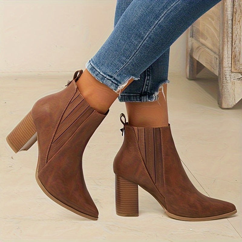 Tavrelle Women's Block Heel Ankle Boots in Black
