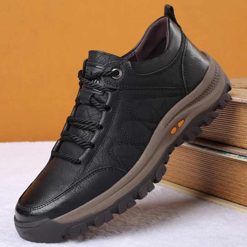 Men's Leather Lace-Up Sneakers - Low Top