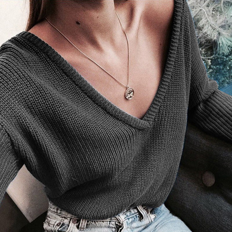 Thalassa Casual Knit Sweater with V-Neck in Blue