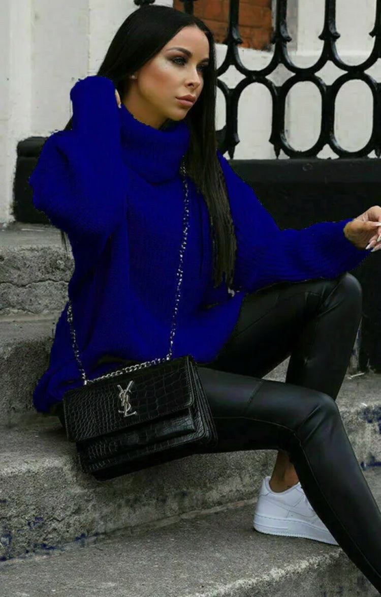 Thalia Casual Knit Sweater in Blue