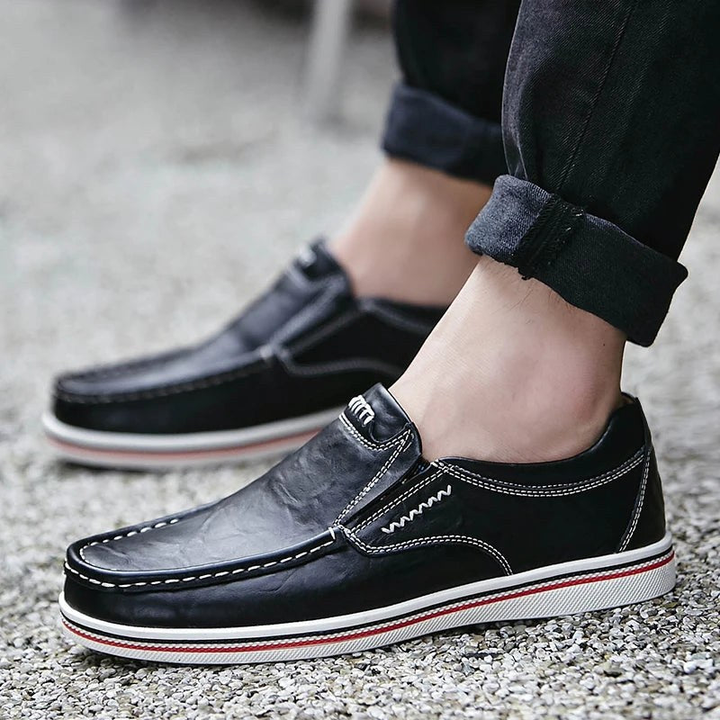 The Alta Genuine Leather Loafer in Charcoal