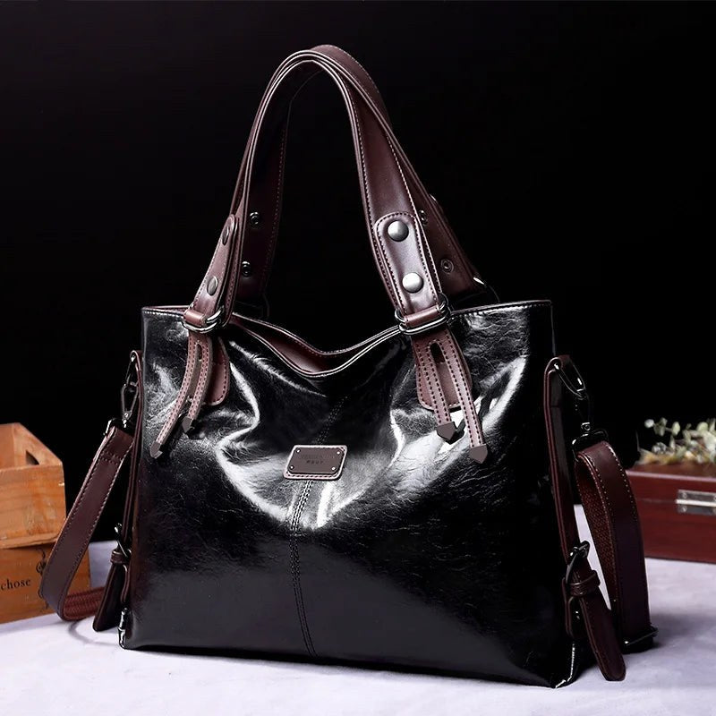 The Isabelle Leather Tote Bag in Black
