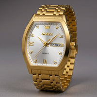 The Monaco, 39mm in Golden Pearl