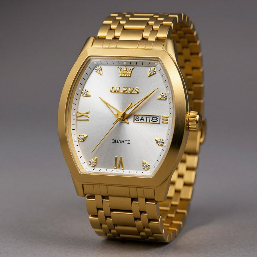 The Monaco, 39mm in Golden Pearl
