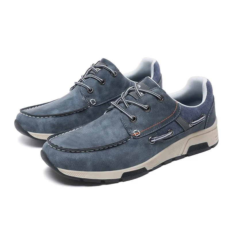 The Ozark Leather Shoe in Navy Blue