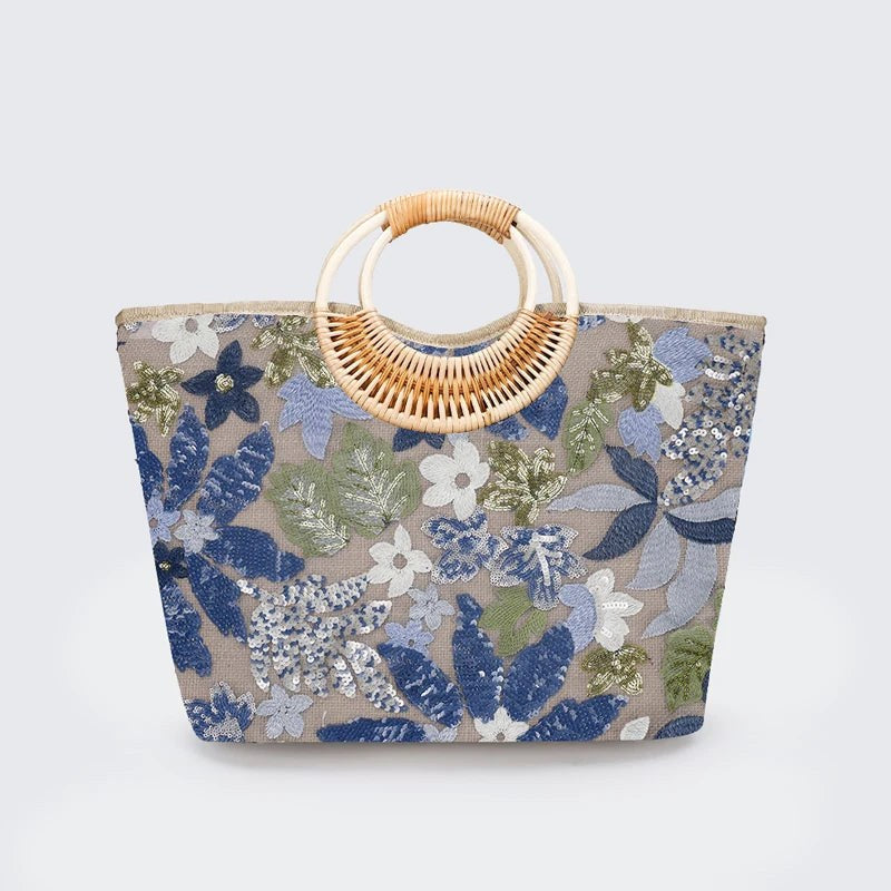 The Savanna Bloom Carryall in Hydrangea
