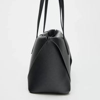 The Scultura Tote in Charcoal
