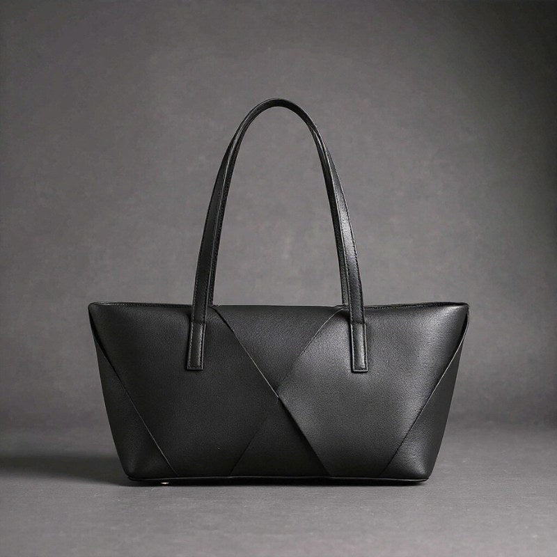 The Scultura Tote in Charcoal