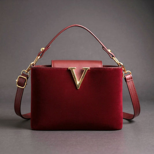 The Vivienne Shoulder Bag in Burgundy