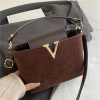 The Vivienne Shoulder Bag in Espresso Brown