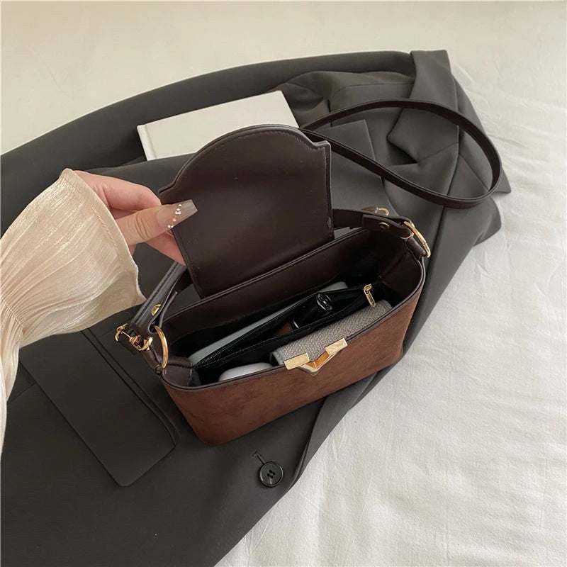 The Vivienne Shoulder Bag in Espresso Brown