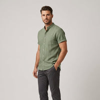The Weekend Linen Shirt in Emerald