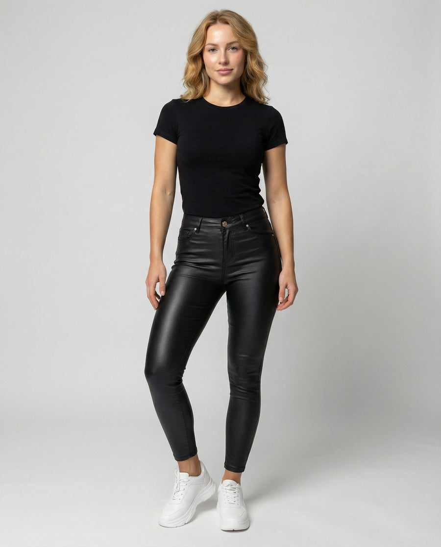 Tia Elegant Trousers in Black