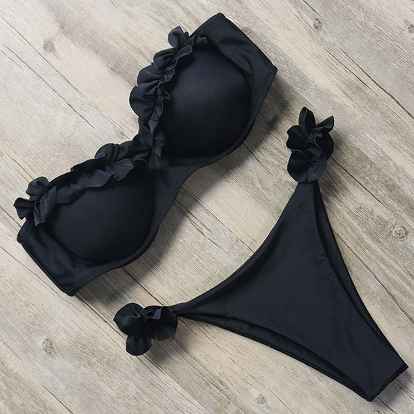Tia Set with Ruffles in Black