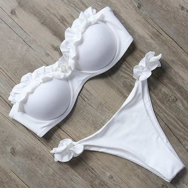 Tia Set with Ruffles in White