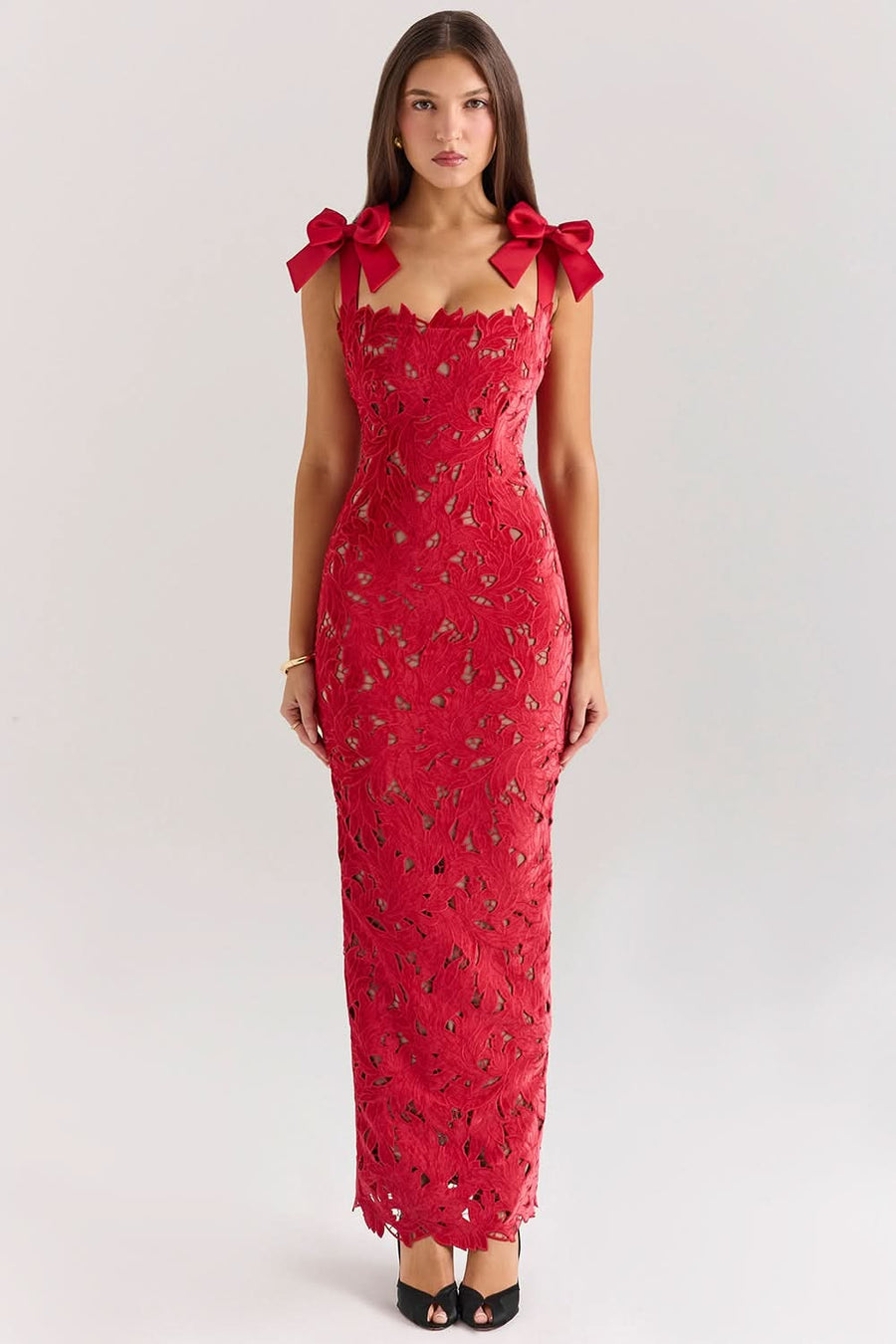Tiffy | Lace Maxi Dress in Red
