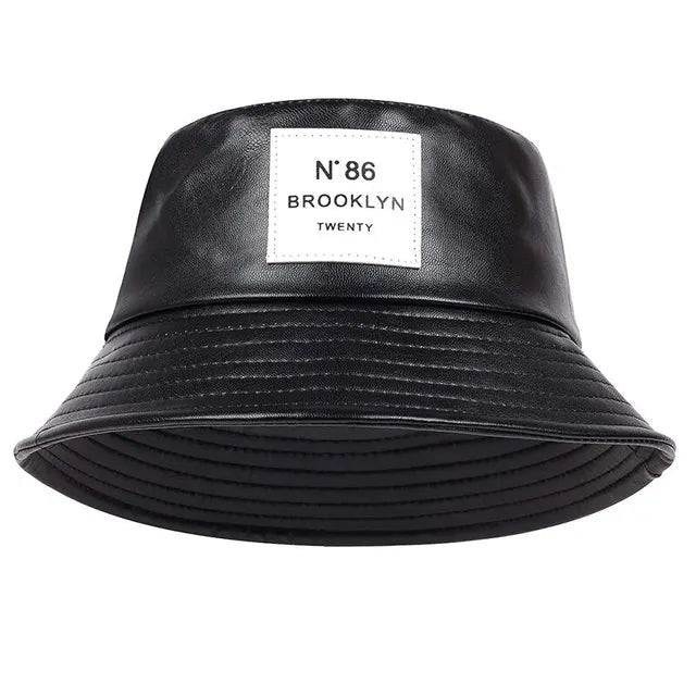 Timo Casual Hat in Black White