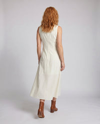 Ulrika Linen Dress with Sleeveless and Fitted