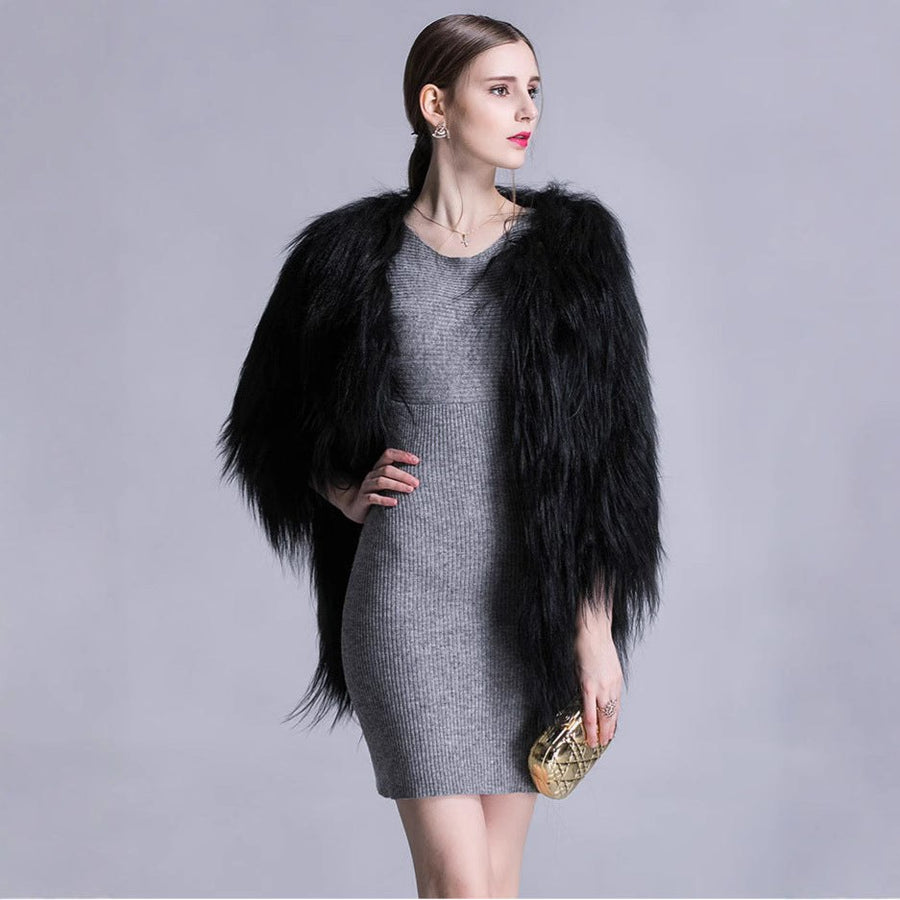 Veda Elegant Cape in Black