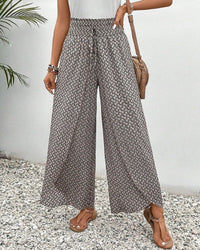 Vera™ Relaxed Wide Leg Trousers in Green