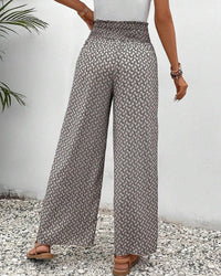 Vera™ Relaxed Wide Leg Trousers in Green