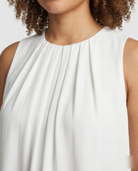 Verena Casual Linen Top with Sleeveless and Pleated