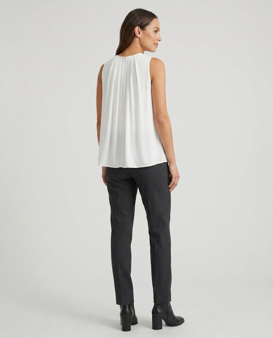 Verena Casual Linen Top with Sleeveless and Pleated
