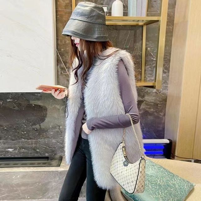 Verity Vest in Grey