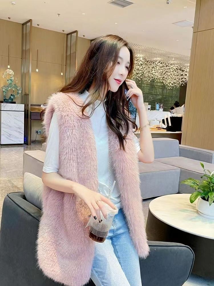 Verity Vest in Pink