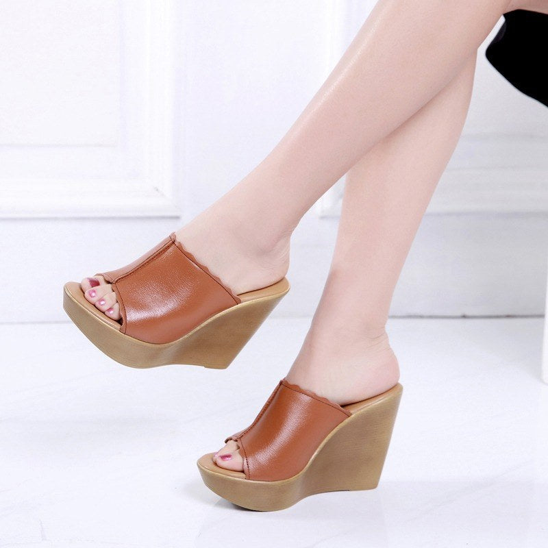 Verona Wedge Sandals in Brown