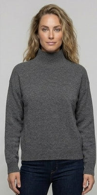 Vesper Elegant Sweater in Grey