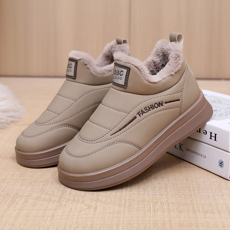Vida Non-Slip Sneakers in Light Brown