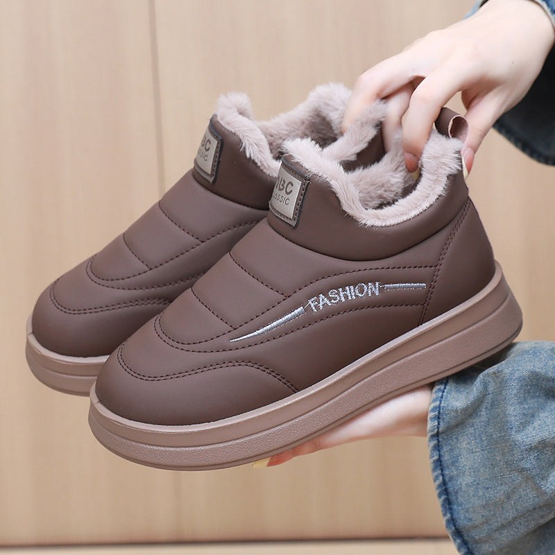 Vida Non-Slip Sneakers