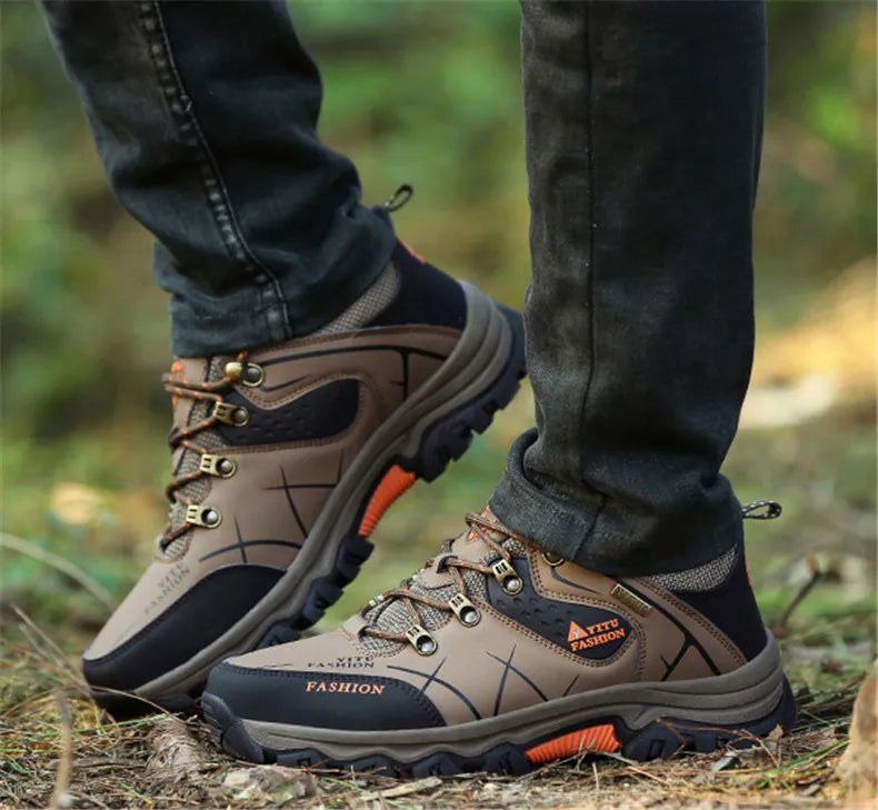 Wessel Boots in Khaki