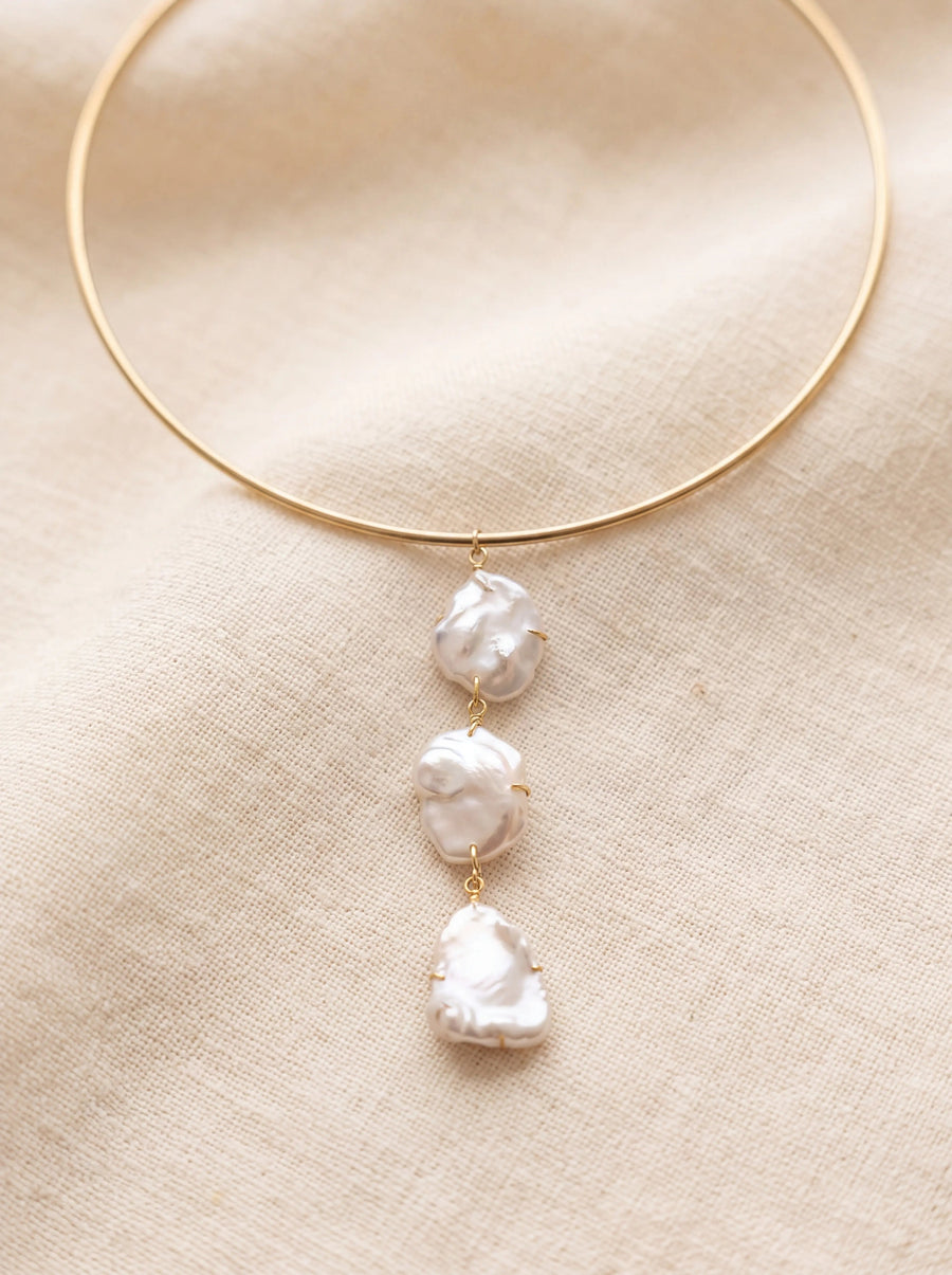 Women's Gold Baroque Pearl Dangle Choker