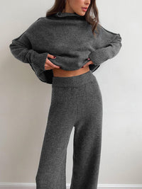 Women's Turtleneck Knit Set with Wide-Leg Pants and Ribbed Cuffs